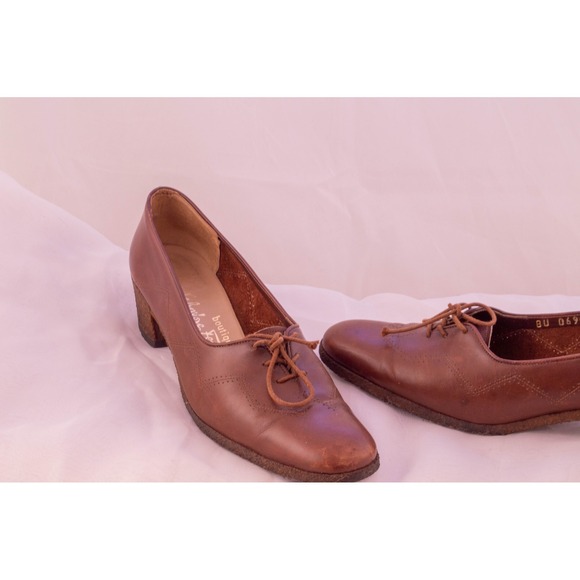 Vintage Brown Salvatore Ferragamo pumps ~ NARROW AAA - Picture 2 of 7